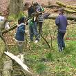 Den Building